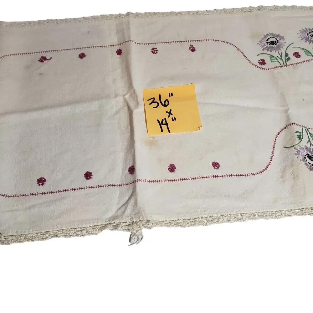 VINTAGE TABLE RUNNER CORN FLOWER GARDEN EMBROIDERED DRESSER SCARF ESTATE MCM